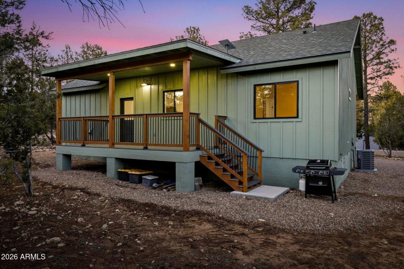 2225RoundaboutWay-HeberOvergaard-AZ-5