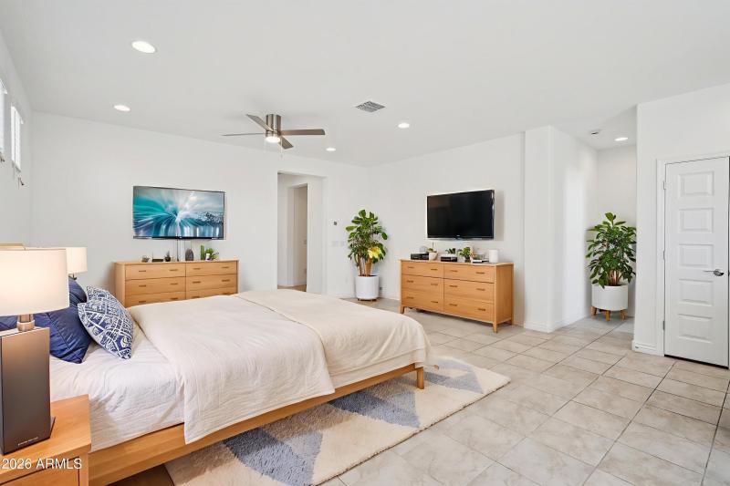 25-web-or-mls-W-Vale-Dr-S0502-025 - Bedr