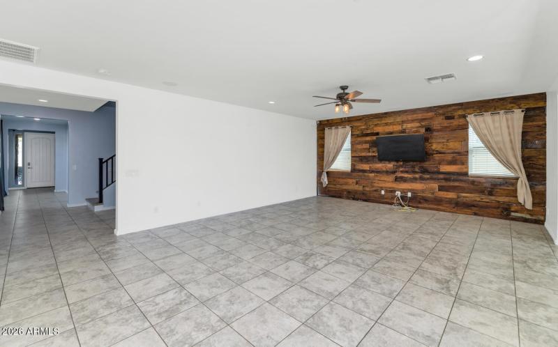 9645 E Theia Dr-large-007-019-TOD6222-15