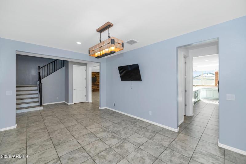 9645 E Theia Dr-large-016-035-TOD6233-15