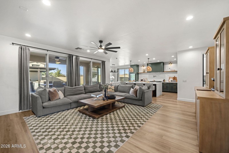 6-web-or-mls-14-w-blue-ridge-way