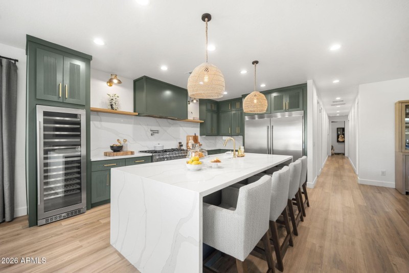 17-web-or-mls-14-w-blue-ridge-way