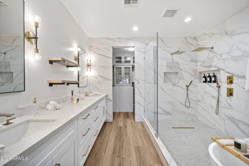 28-web-or-mls-14-w-blue-ridge-way