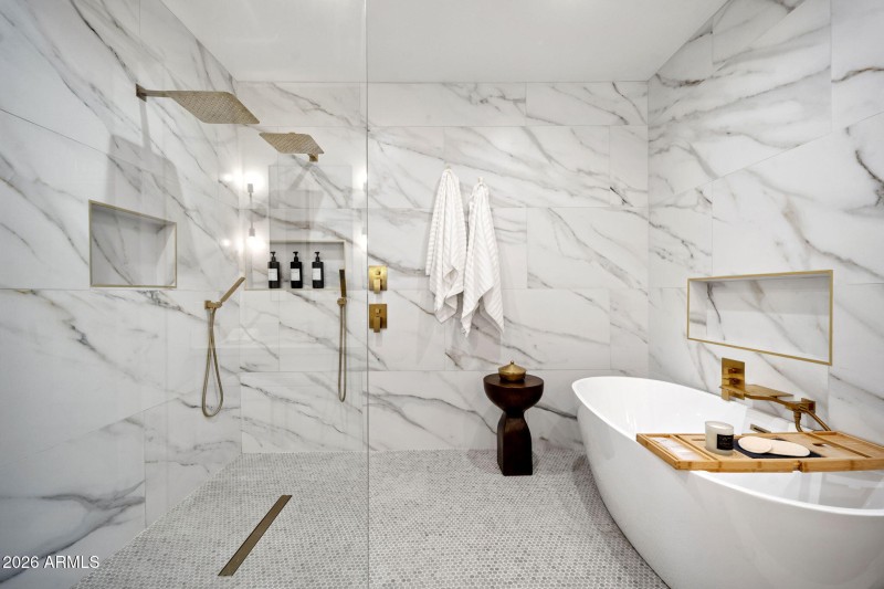 30-web-or-mls-14-w-blue-ridge-way