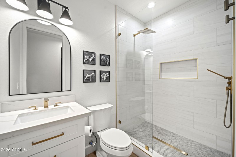 40-web-or-mls-14-w-blue-ridge-way