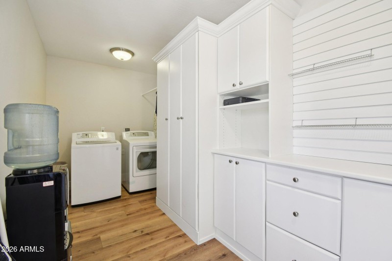 20-web-or-mls-E Estero Ln-S0502-020