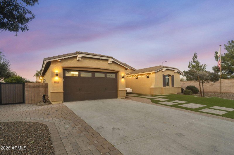 62-web-or-mls-14-w-blue-ridge-way