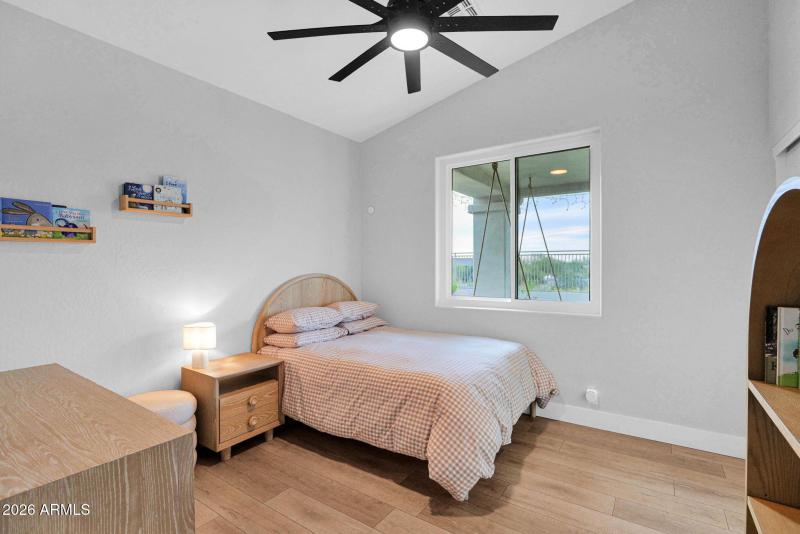 Guest bedroom