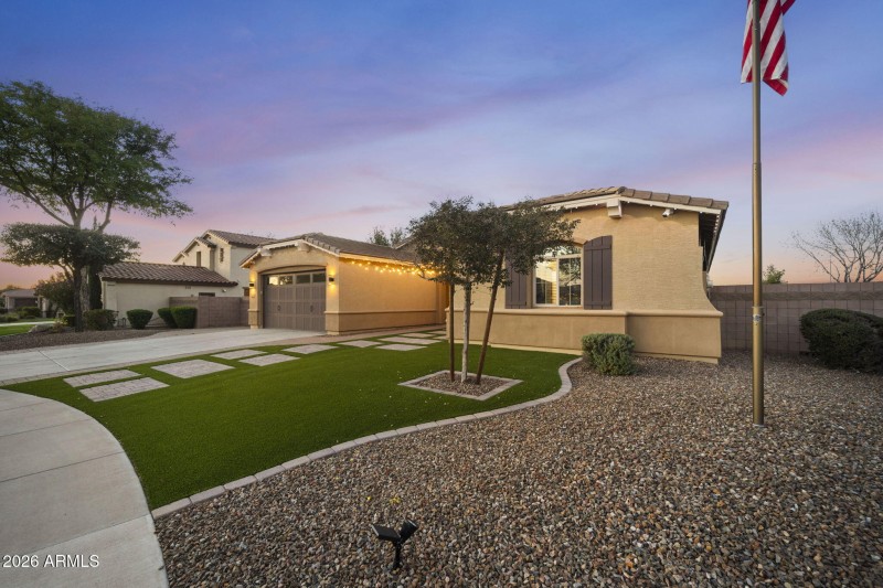 63-web-or-mls-14-w-blue-ridge-way