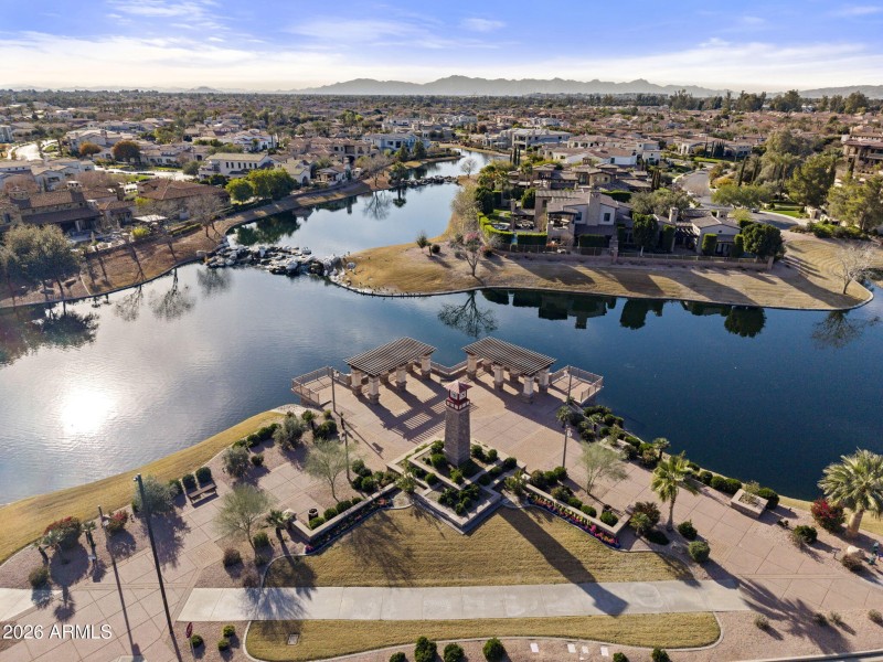 76-web-or-mls-14-w-blue-ridge-way