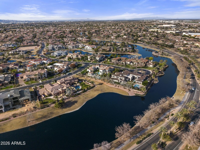 83-web-or-mls-14-w-blue-ridge-way