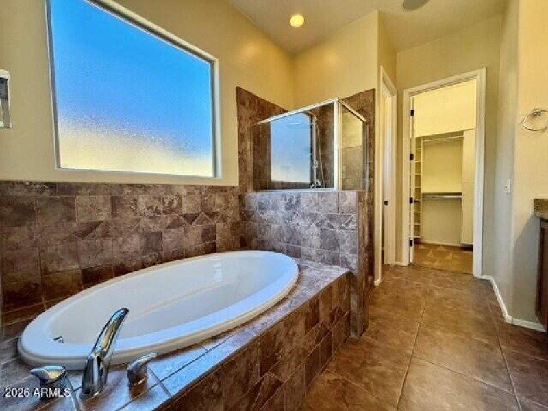 Master Bath (1)