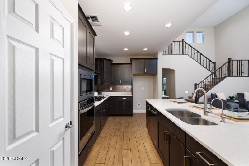 Pleasant Oak Ct (6352)-9