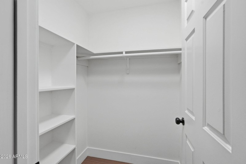 Guest Bedroom 1 Closet