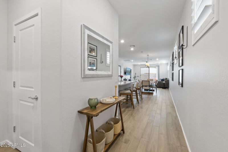 12_14601_Valentines12_mls