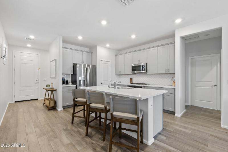 14_14601_Valentines14_mls