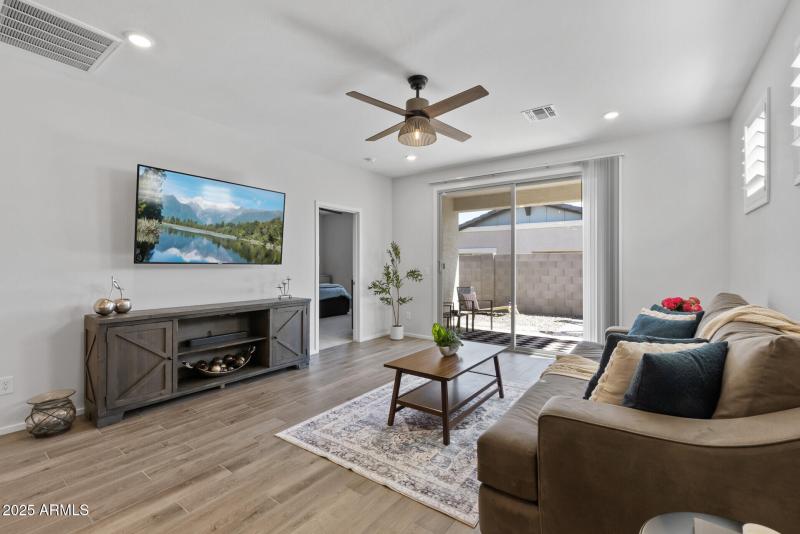 23_14601_Valentines23_mls