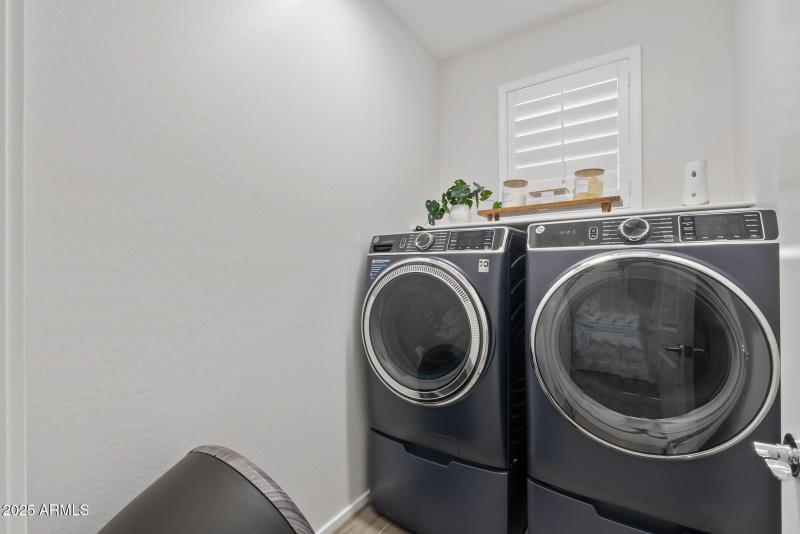 40_14601_Valentines40_mls