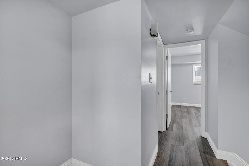 Hallway to bedroom 3 & 4