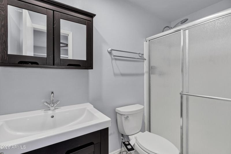 Ensuite bathroom, Master