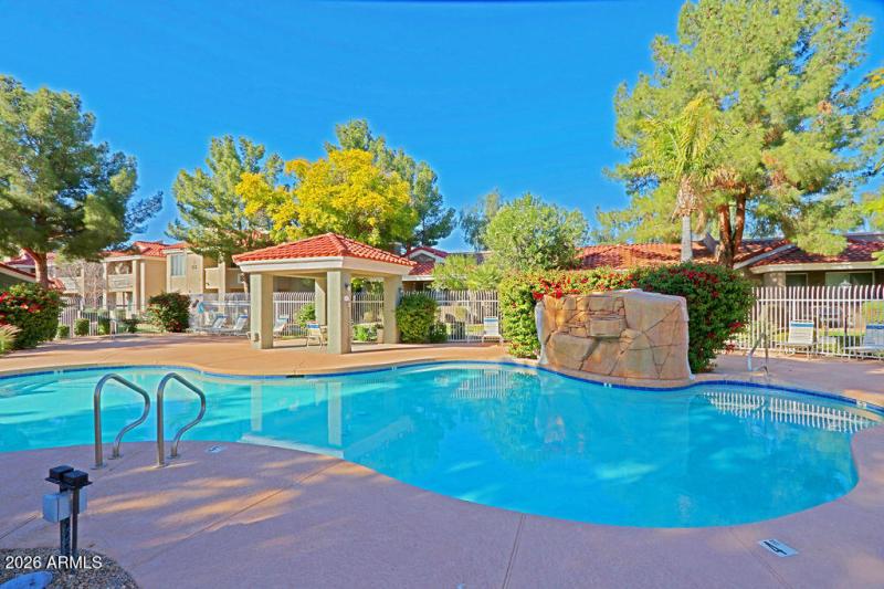 TheSprings-MainPool2