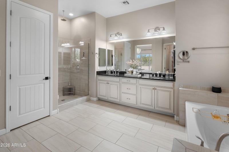 6114 E Bramble Berry Ln-60 (1)