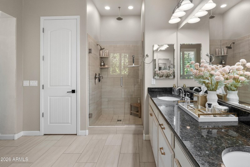 6114 E Bramble Berry Ln-62