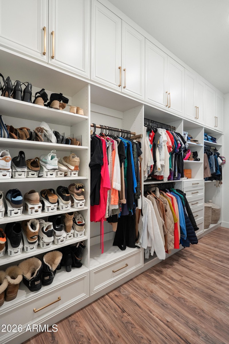 6114 E Bramble Berry Ln-64