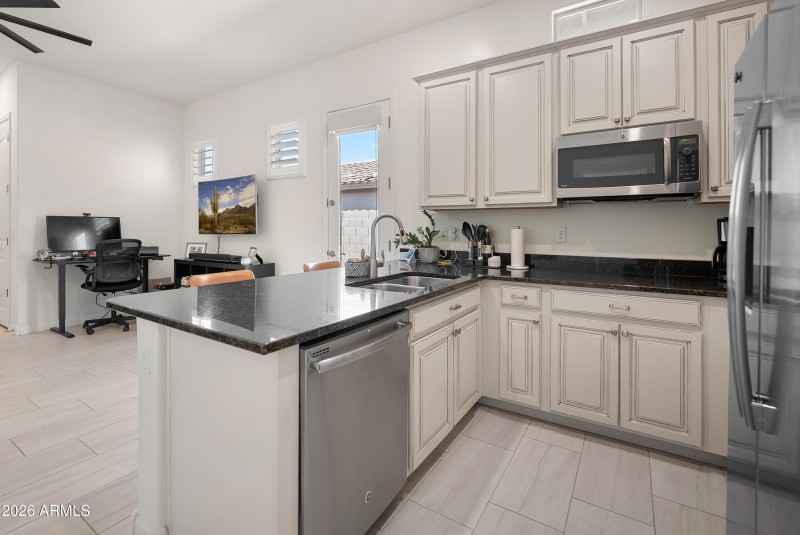 6114 E Bramble Berry Ln-68