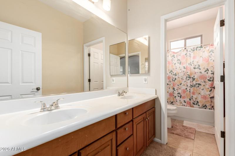 Upstairs Hall Bathroom