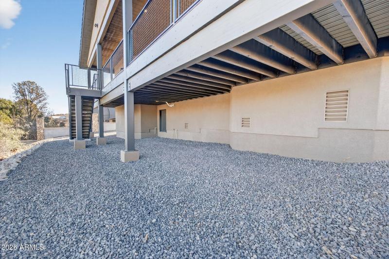 42-web-or-mls-2108-lakewood-dr