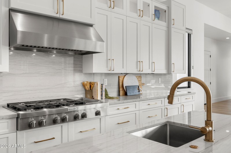 18-web-or-mls-4305-e-virgo-pl