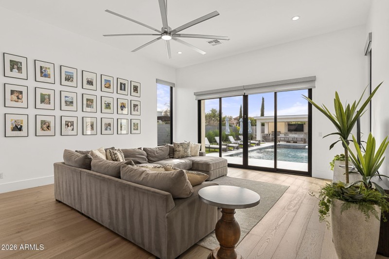 38-web-or-mls-4305-e-virgo-pl