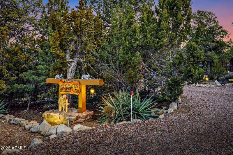 1582GreentreeCir-HeberOvergaard-AZ-Twili