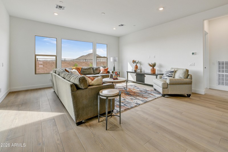 Trilogy_Ridgecrest_Latigo_HS_89_grt_rm -