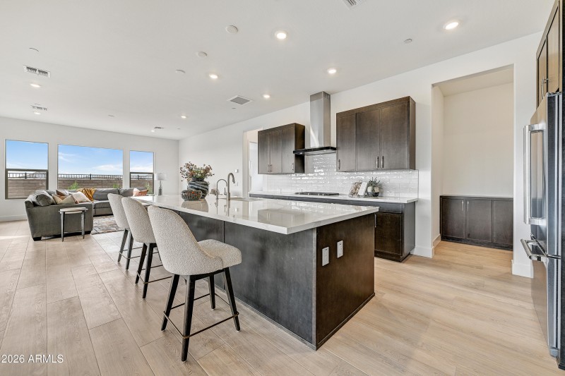 Trilogy_Ridgecrest_Latigo_HS_89_kitchen