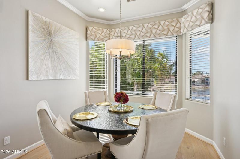 27-web-or-mls-N 56th Ave-S0502-027