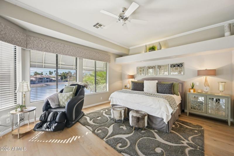 32-web-or-mls-N 56th Ave-S0502-032