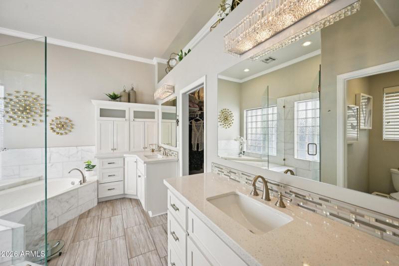 36-web-or-mls-N 56th Ave-S0502-036