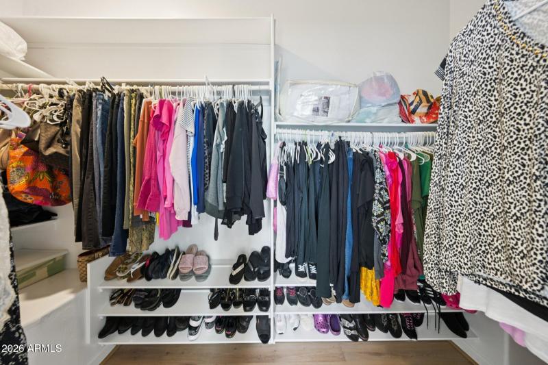 40-web-or-mls-N 56th Ave-S0502-040