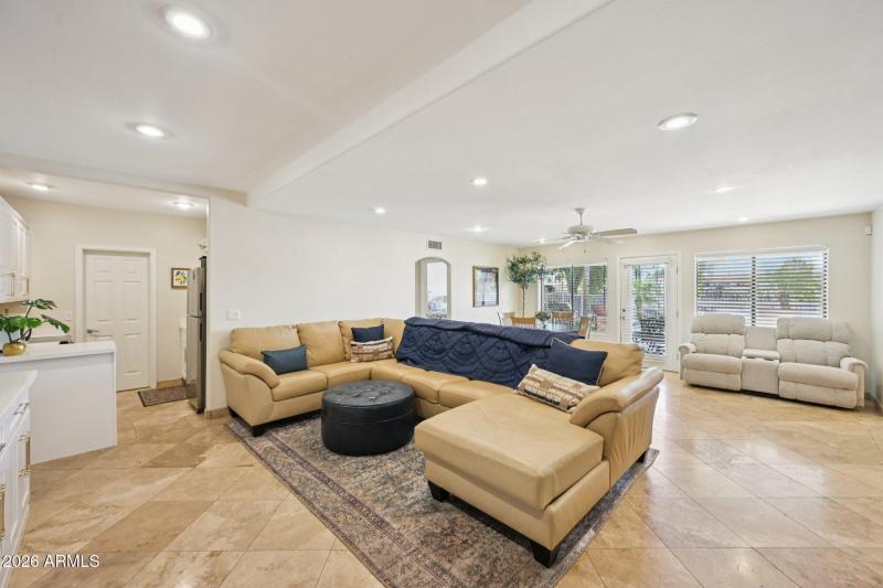 42-web-or-mls-N 56th Ave-S0502-042