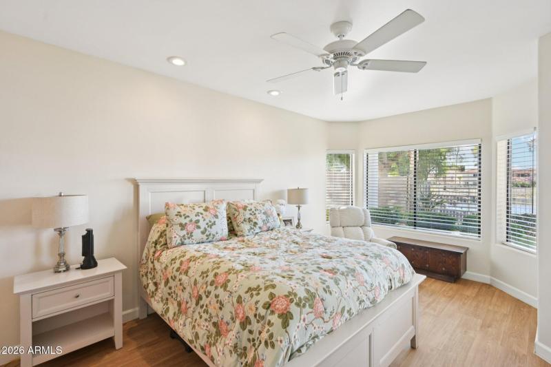 48-web-or-mls-N 56th Ave-S0502-048