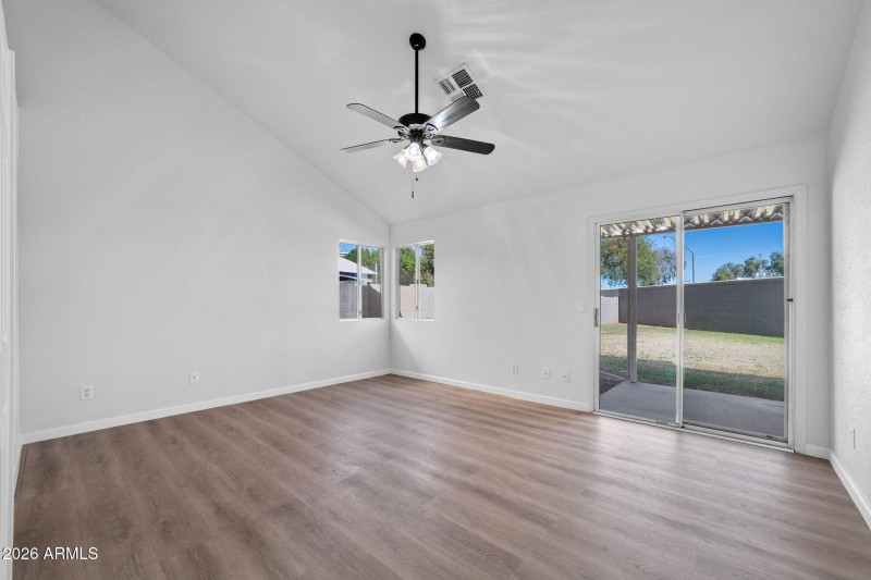 014__1405 N Jamaica Way