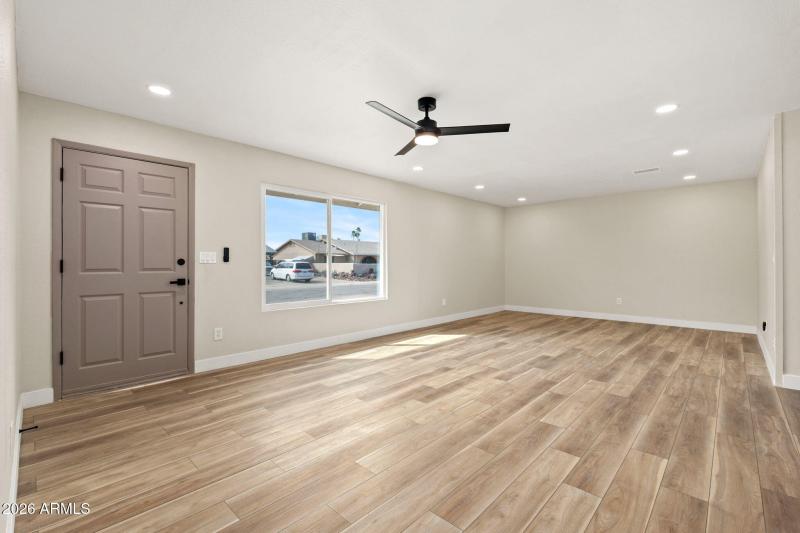 3556 E Helena Dr - 05