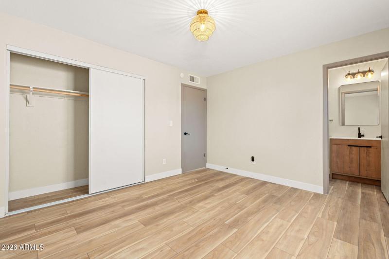 3556 E Helena Dr - 13