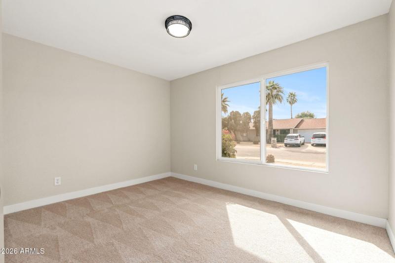 3556 E Helena Dr - 17