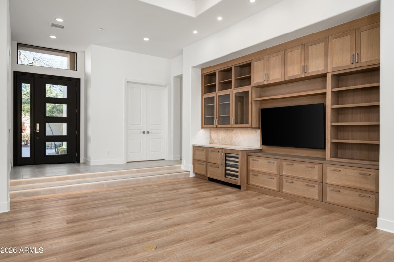 9280EThompsonPeakPkwy42-15