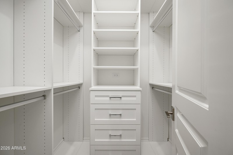 9280EThompsonPeakPkwy42-28