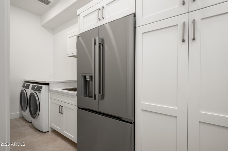 9280EThompsonPeakPkwy42-36