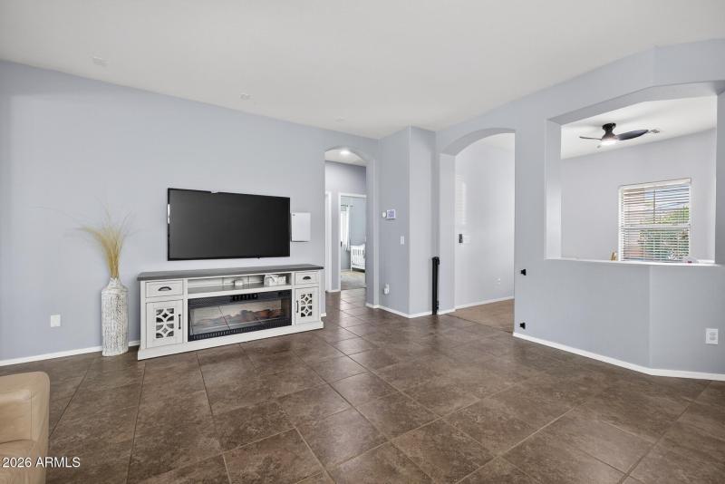 9)GREAT ROOM